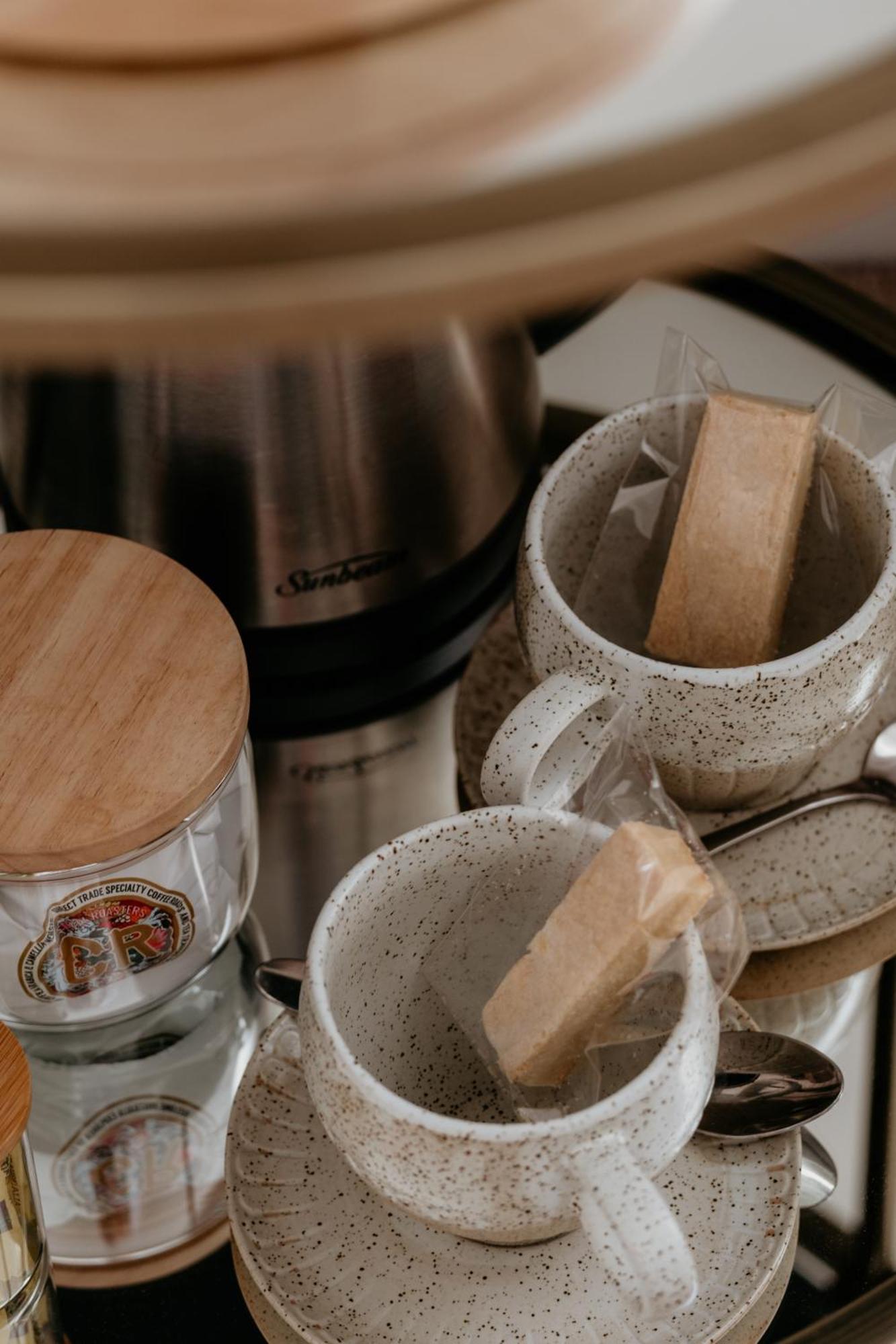 The Oak & Anchor Hotel 仙女港 外观 照片 A coffee grinder