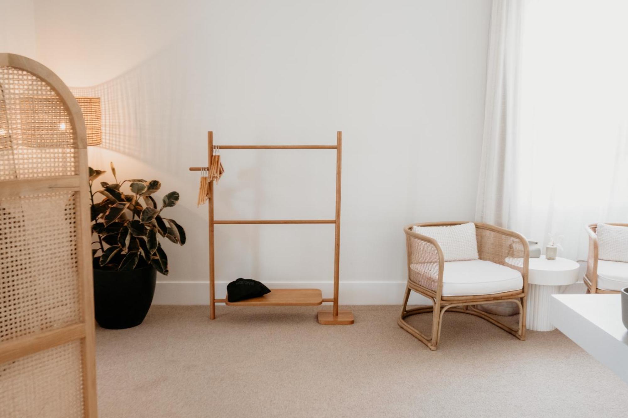 The Oak & Anchor Hotel 仙女港 外观 照片 A room with a carpet